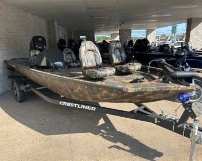 Condition: New, Make: Crestliner, Model: CXFC18, Year: 2024, Color: MOSSY OAK CAMO, Dealer: Knoxville Powersports, Phone: 865-500-3778. Includes: Mossy Oak Camo w/Sprayliner, Mercury 115 Pro XS 4S, Tilt Steering, MotorGuide 24V Trolling Motor, 3 Bank Charger, Step Box Discover the pinnacle of angling excellence with the Crestliner CXF189. Engineered for precision and performance, this formidabl...