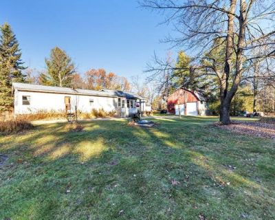 2 Bedroom 1BA 1128 ft Single Family Home For Sale in GILLETT, WI