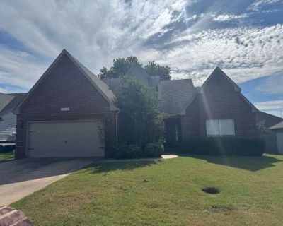 4 Bedroom 2.5BA 2094 ft Apartment For Rent in Bixby, OK