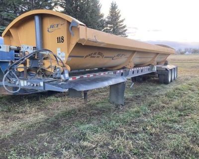 2018 Jet side dump rear axle lift, air ride 4 new tires the rest are all 75% or