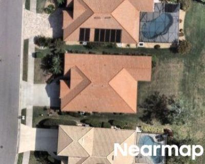 2 Bed 2.0 Bath Preforeclosure Property in Bradenton, FL 34203 - Tailfeather Way