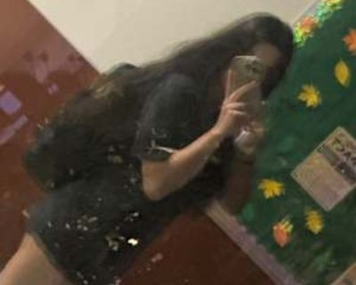 Student * Interested in teaming-up. Budget: $800 per month. Ready to move: December 19. Looking for myself. I m pretty cool. I just work a lot and go to the gym so I ll always be gone.