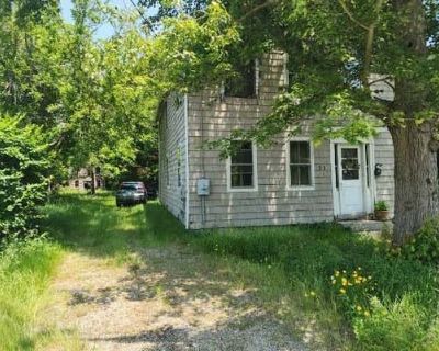 3 Bedroom 1BA 1296 ft Single Family Home For Sale in WESTERLY, RI