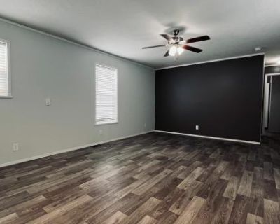 2 Bedroom 2BA 960 ft Mobile Home For Rent in Marion, IA