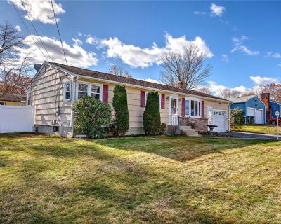 3 Bedroom 1BA 1092 ft Apartment For Rent in Coventry, RI