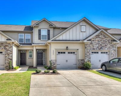 2 Bedroom 2BA 1400 ft Townhouse For Sale in Grovetown, GA