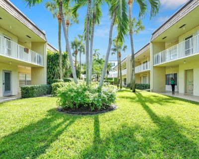 1 Bedroom 1BA 629 ft Furnished Condo For Sale in Boynton Beach, FL