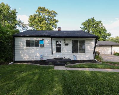 3 Bedroom 1BA 1000 ft Single Family House For Sale in Taylor, MI