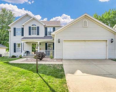 3 Bedroom 3BA 2216 ft Single Family Home For Sale in CHAMPAIGN, IL