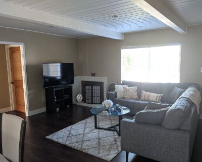 Total rooms: 3. Deposit: $999.00 * Utilities included?: Some * Fees apply?: No. References are not required. Non-smoking. Furnishings: Unfurnished * Parking: Yes * Garage: No * Yard/patio: Yes * Balcony/roof terrace: No * Disabled access: No * Living room: shared * Broadband included: Yes. Availability Available Now Minimum term 6 months Maximum term None. THIS LISTENING IS TO RENT A MASTER BED...