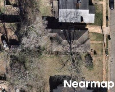 3 Bed 1.0 Bath Preforeclosure Property in Birmingham, AL 35205 - Gamma St S