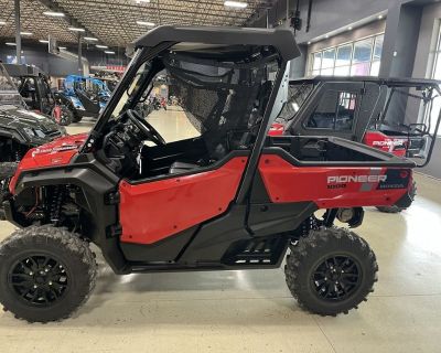 2025 Honda Pioneer 1000 Deluxe