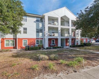3 Bedroom 2BA 1093 ft Condominium For Sale in GAINESVILLE, FL