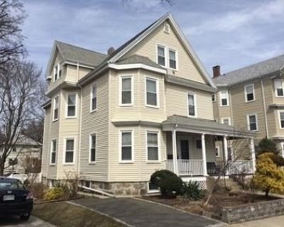 Centre St Apt,boston, Flat For Rent