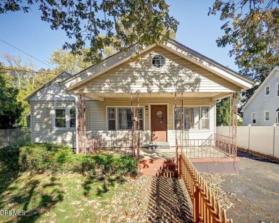 3 Bedroom 2BA 1032 ft Single Family House For Sale in Keyport, NJ