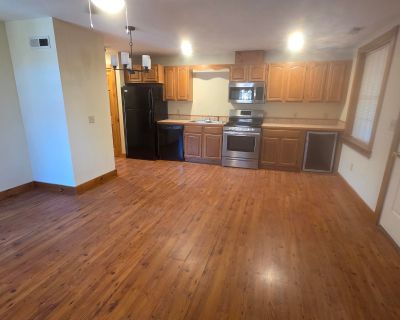 2 Bedroom 1BA 750 ft Apartment For Rent in Canaan, NH