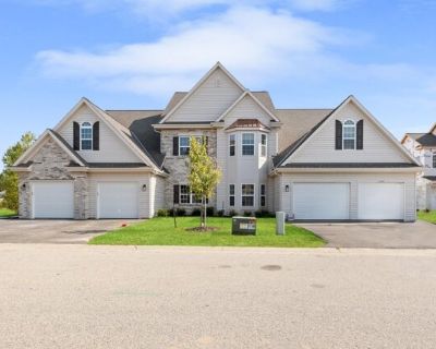 Woodland Way Unit -, Slinger, Home For Rent