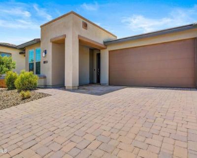 2 Bedroom 2BA 1343 ft Furnished Apartment For Rent in Maricopa County, AZ