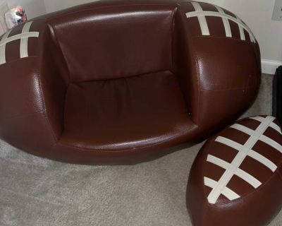 Football Lounge Chair With Foot Rest Furniture Set