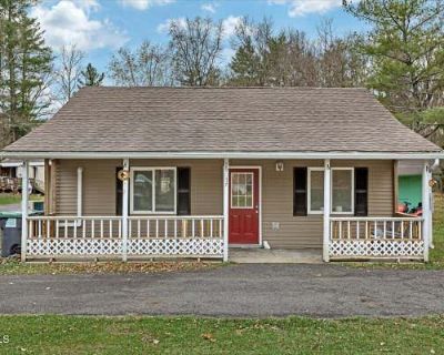 2 Bedroom 1BA 1374 ft Single Family Home For Sale in CAIRO, NY