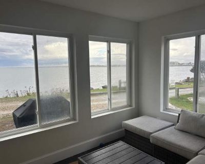 2 Bedroom 1BA 864 ft Furnished Apartment For Rent in Hampton Beach, NH