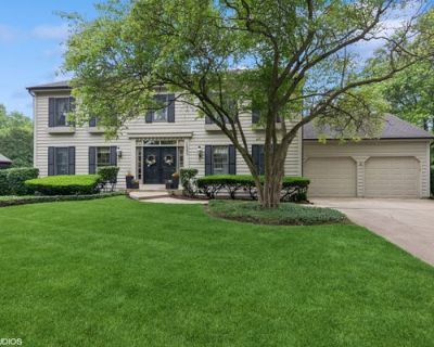 3 Bedroom 3BA 2576 ft Single Family Home For Sale in ELGIN, IL