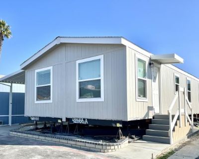 2 Bedroom 2BA 817 ft Mobile Home For Rent in Torrance, CA