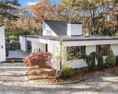 4 Bedroom 3BA 2000 ft House For Rent in Westhampton, NY