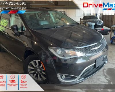2020 Chrysler Pacifica Touring L Plus Minivan 4D