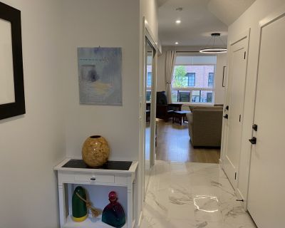 3 beds 2 bath townhome vacation rental in Calgary, AB