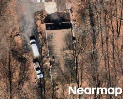 3 Bed 2 Bath Preforeclosure Property in Kempton, PA 19529 - Turkey Rd