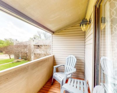 2 Bedroom 1.5BA Condo Vacation Rental in Harvey House, College Station, TX