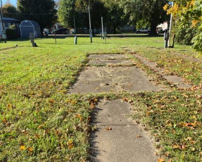 1 Bedroom 1BA 840 ft Mobile Home For Rent in Louisville, KY