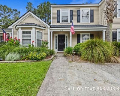 2 Bedroom 3BA 1322 ft Pet-Friendly Townhouse For Rent in Charleston, SC