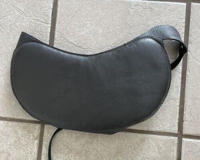 Saddle seat size reducer