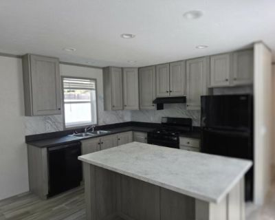 3 Bedroom 2BA 1120 ft Mobile Home For Rent in Pontiac, IL