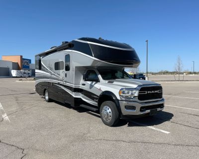 2021 Dynamax ISATA 5 30FWD