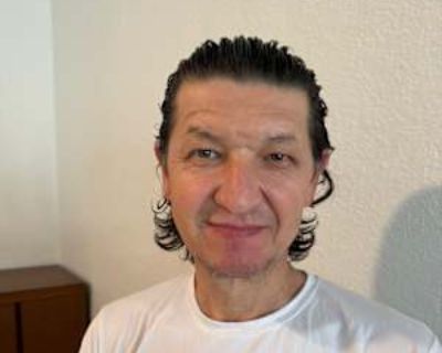 Budget: $1,000 per month. Ready to move: now. Looking for myself. I am an ex-professional with more than 20 years of management experience in multinational pharmaceutical companies in Turkey. Now, I am in US for F1 student visa to improve my English and discover this beautiful city.