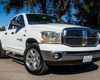 2006 Dodge Ram 1500 Quad Cab Laramie Pickup 4D 6 1/4 ft