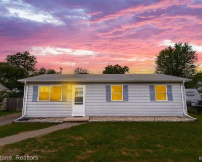 3 Bedroom 1BA 1000 ft Apartment For Rent in New Haven Village, MI