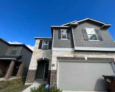 3 Bedroom 2.5BA 2100 ft Pet-Friendly Apartment For Rent in Bexar County, TX