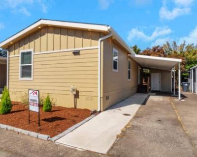 2 Bedroom 2BA 960 ft Mobile Home For Rent in Eugene, OR