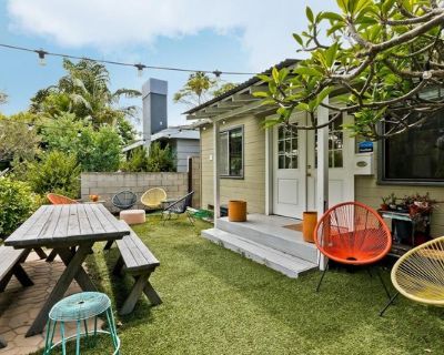 1 Bedroom 1421 ft Studio For Sale in Venice, CA