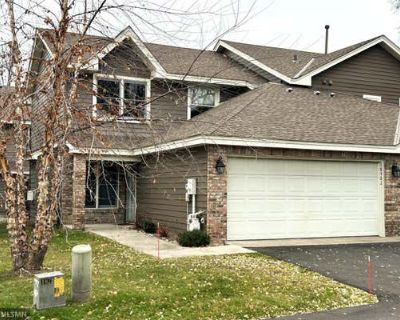 2 Bedroom 2BA 1352 ft Townhouse For Sale in MINNETONKA, MN