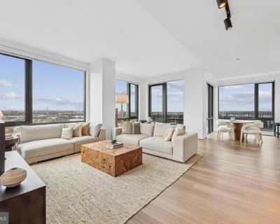 269 19th Ct S Ph 2315. Welcome to unparalleled luxury in this brand-new, never-lived-in penthouse. This stunning 2-bedroom, 2-bathroom home boasts nearly 1,300 square feet of sophisticated living space with a large open floor plan that's perfect for entertaining or relaxing. Revel in the floor-to-ceiling windows offering truly breathtaking panoramic views of D.C. the Potomac and Washington Reag...