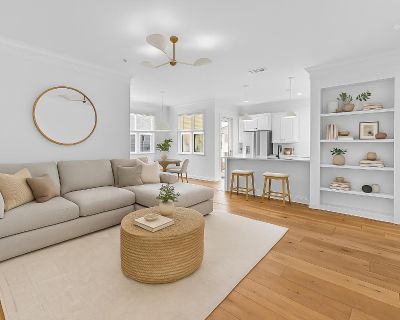 3 Bedroom 2BA 1619 ft Single Family Home For Sale in Daniel Island, SC