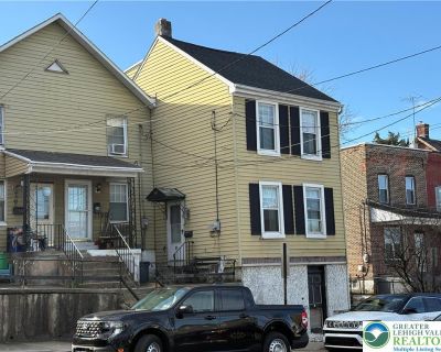 3 Bedroom 1BA 780 ft Townhouse For Sale in Bethlehem City, PA