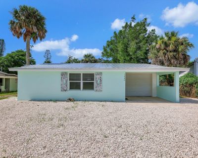 3 Bedroom 2BA 1522 ft House For Rent in Jensen Beach, FL