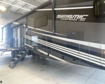 2025 Jayco SEISMIC 4113