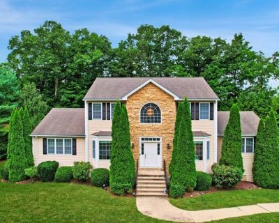 Ledgebrook Dr, Wolcott, Home For Sale